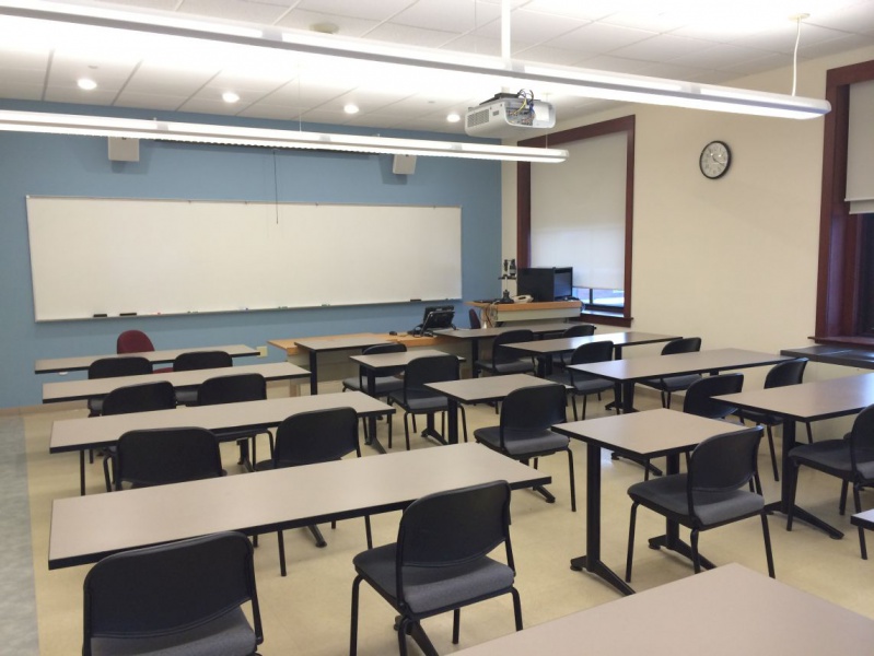 File:20160209210239!MCLA MD R320 1.jpg